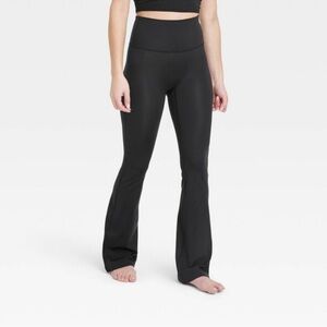 All in Motion Brushed Sculpt Black Flared Leggings XS